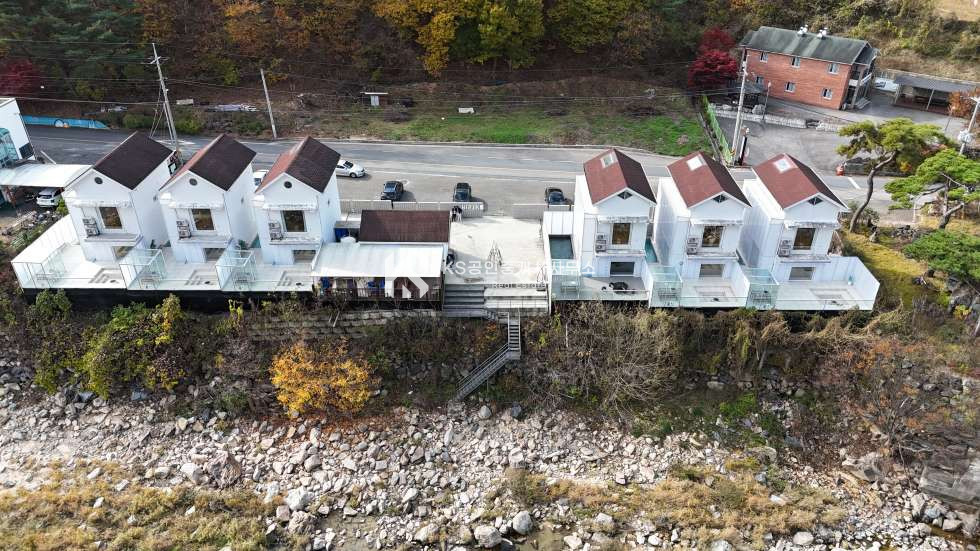 충북 옥천군 군서면 금산리 주1동 전속매물 옥천 장령산휴양림 입구 풀빌라 독채 펜션 매매 매매 매물번호 11759 사진 1