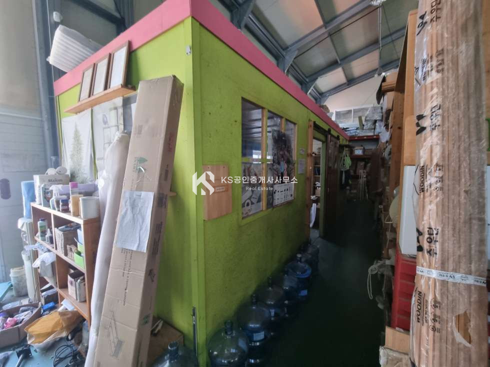 충남 논산시 연산면 송정리 농공단지 내 대지 넓은 창고 1동과 천막창고 2동 매매 매물번호 11963 사진 4