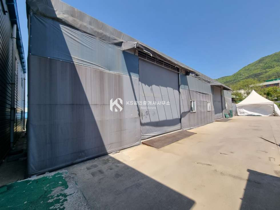충남 논산시 연산면 송정리 농공단지 내 대지 넓은 창고 1동과 천막창고 2동 매매 매물번호 11963 사진 5