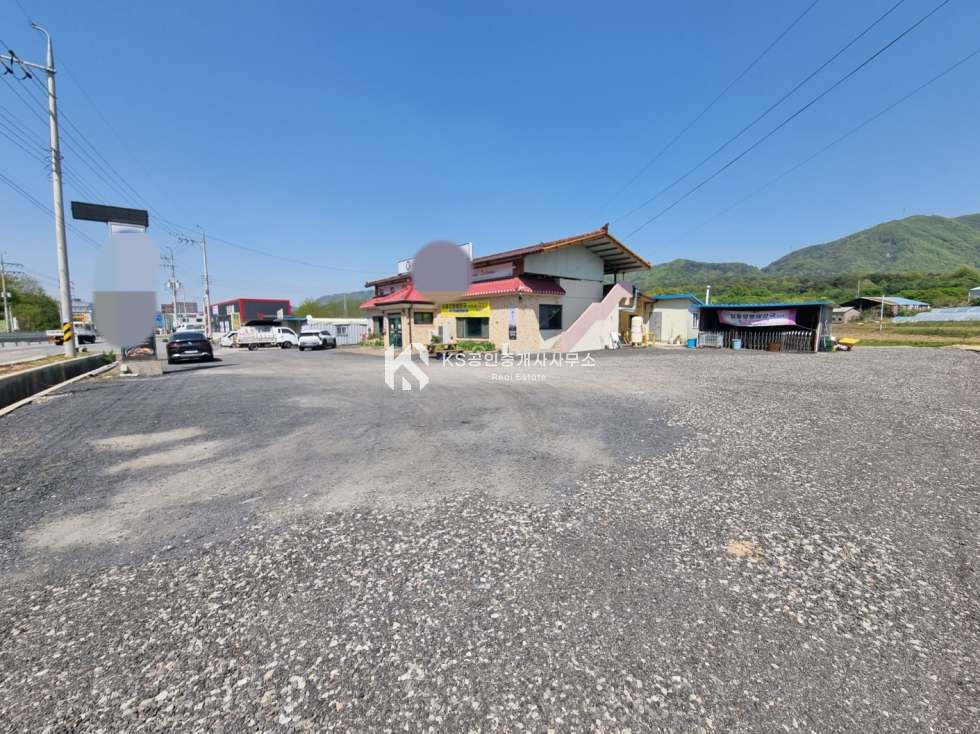충남 논산시 연산면 신암리 도로변에 위치한 대지 넓은 상가 건물 매매 매물번호 11967 사진 2
