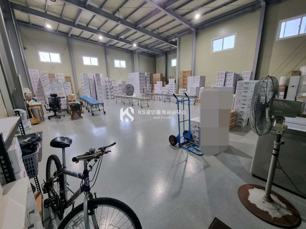 충남 논산시 연산면 청동리 주1동 컨디션 좋은 신축 창고 도로변에 있는 깨끗한 창고 매매 매물번호 11962 사진 3