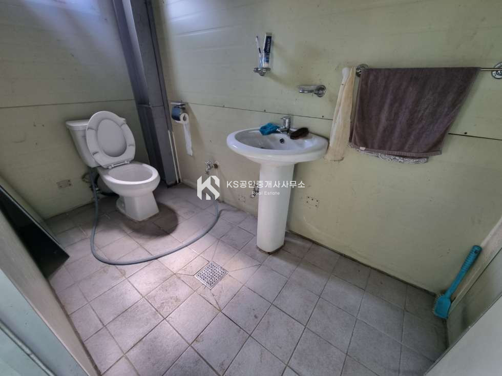 충남 금산군 추부면 용지리 주1동 2차선 도로에 있는 사무동 공간 따로 있는 착한금액 공장 매매 매물번호 11980 사진 7