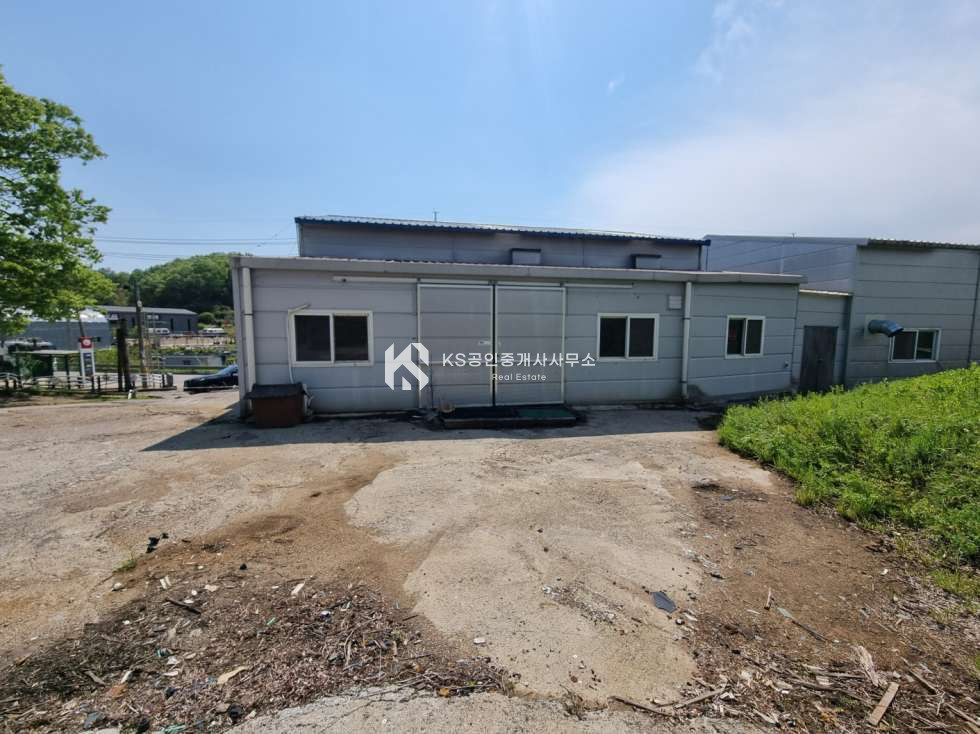 충남 금산군 추부면 용지리 주1동 2차선 도로에 있는 사무동 공간 따로 있는 착한금액 공장 매매 매물번호 11980 사진 8