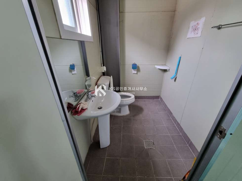 충북 청주서원구 현도면 시목리 주1동 신탄진에서 가까운 전용 90평 준신축 창고 월세 매물번호 12043 사진 3